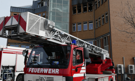 Millionenfeuer im Neusser Hafen
