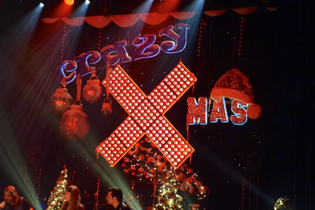 Weihnachten mal gerockt – das Publikum quittierte es mit Standing Ovation