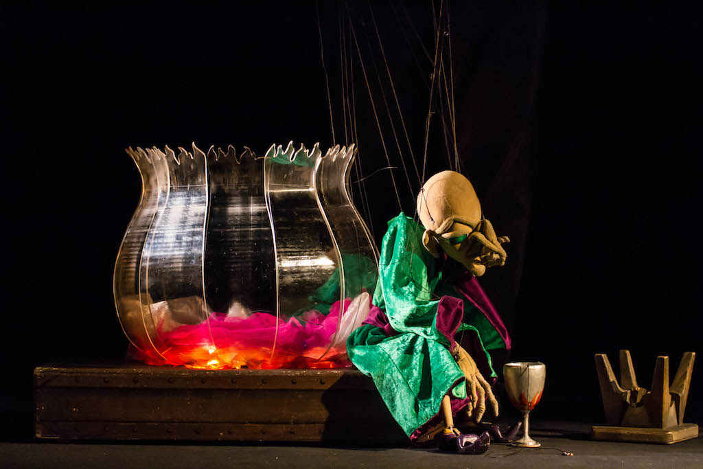 „Der satanarchäolügenialkohöllische Wunschpunsch“