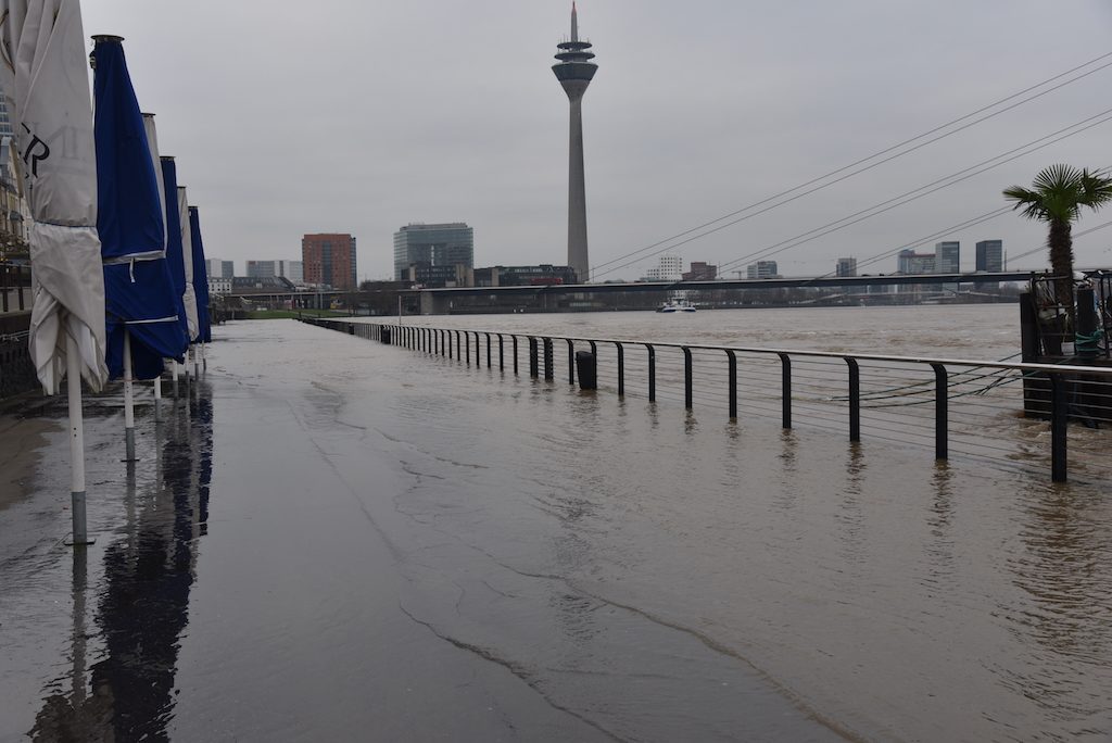 Symbolbild Hochwasser in Düsseldorf © Lokalbüro