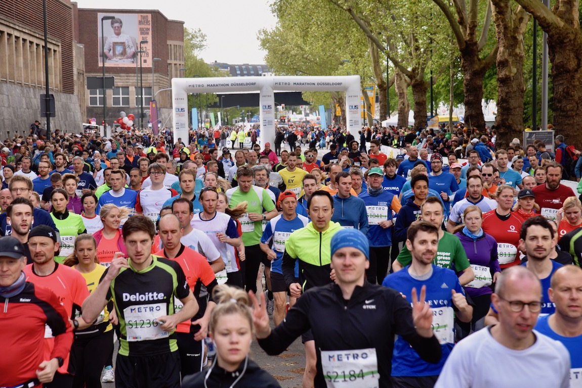 Top Stimmung beim 17. Düsseldorf Marathon
