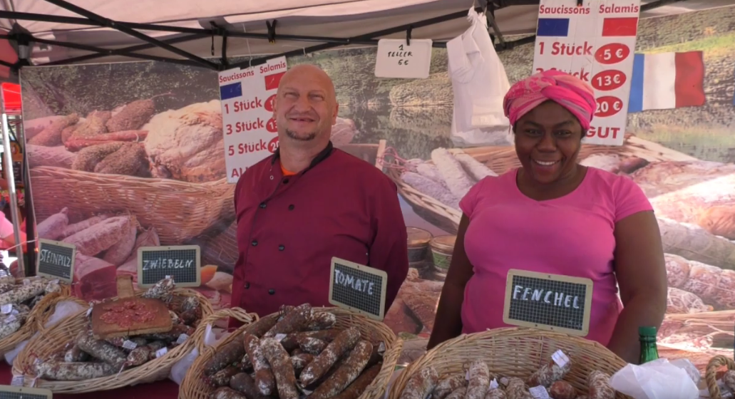 Sonntag Fischmarkt am Tonhallenufer