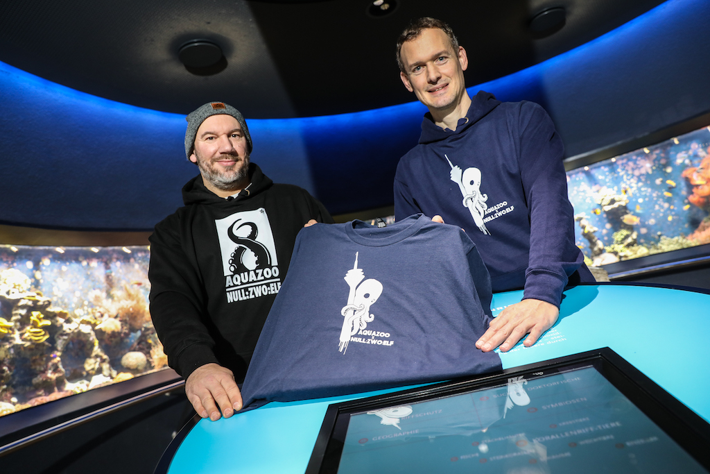 Aquazoo und “null:zwo:elf” veröffentlichen gemeinsame Streetwear-Kollektion