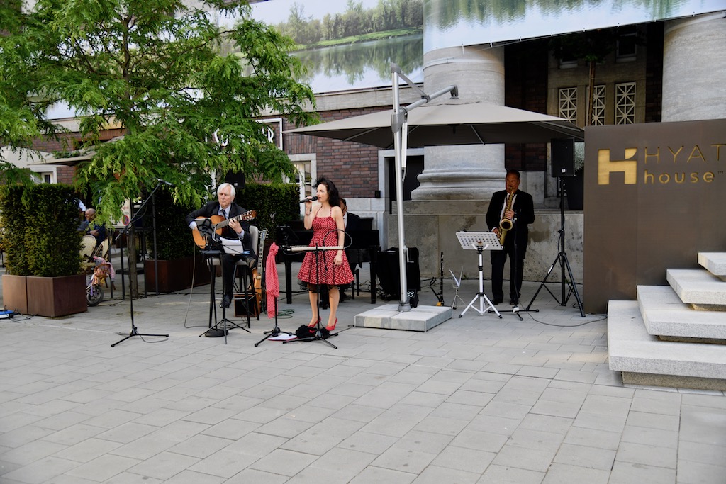 Andreas Quartier eröffnete die Terrassensaison