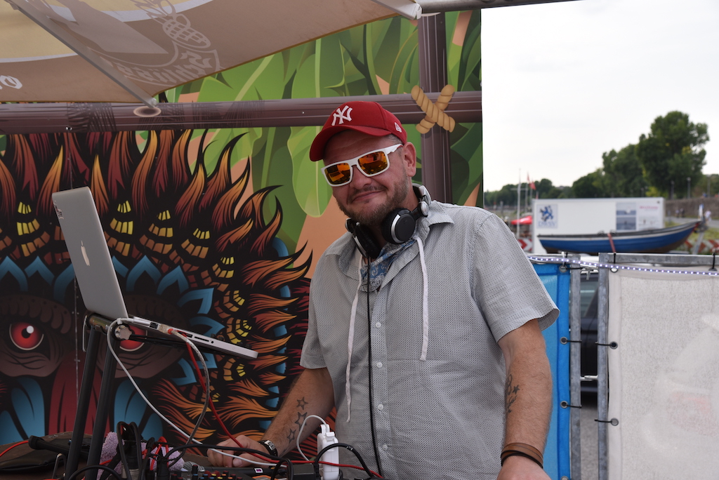 Beachclub Foto: LOKALBÜRO