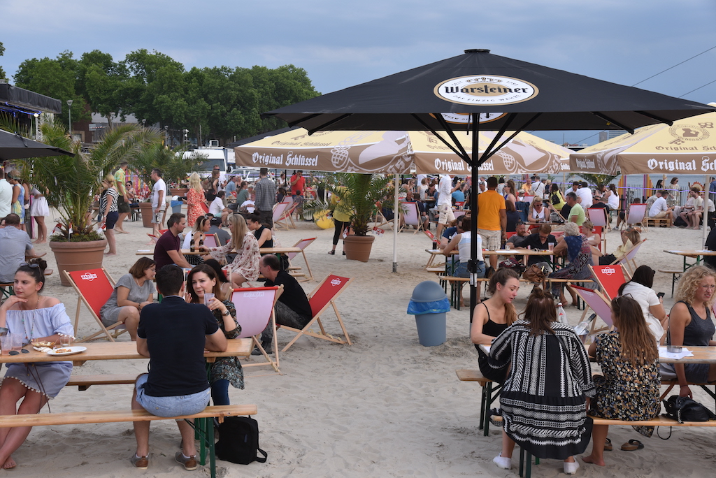 Beachclub Foto: LOKALBÜRO