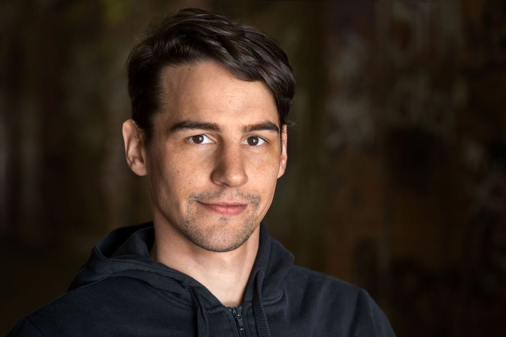 Heine am Hörer für Kleine