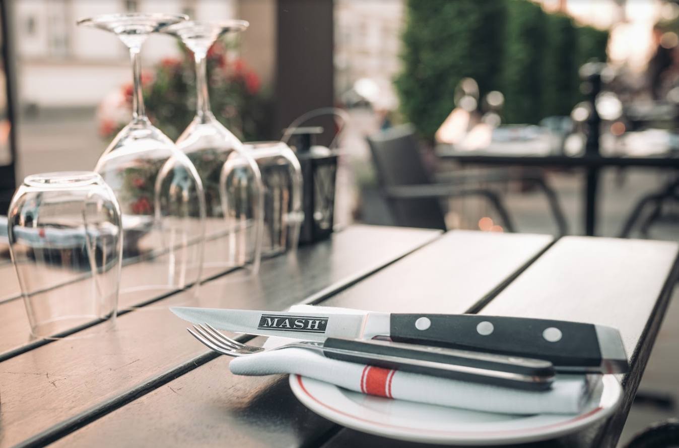 Kulinarischer Sommerabend auf der Terrasse