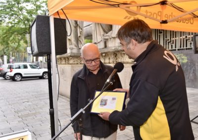 Jubiläumsbrief von der Post an Kay Lorenz Foto: LOKALBÜRO