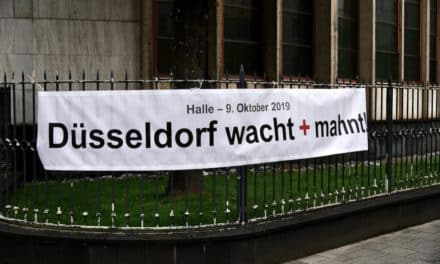 “Düsseldorf wacht +&nbsp;mahnt”
