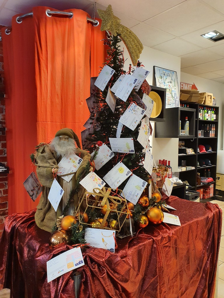 Wenn Kinderaugen strahlen Hausbrauerei „Zum Schlüssel“ erfüllt Weihnachtswünsche der Arche-Kinder