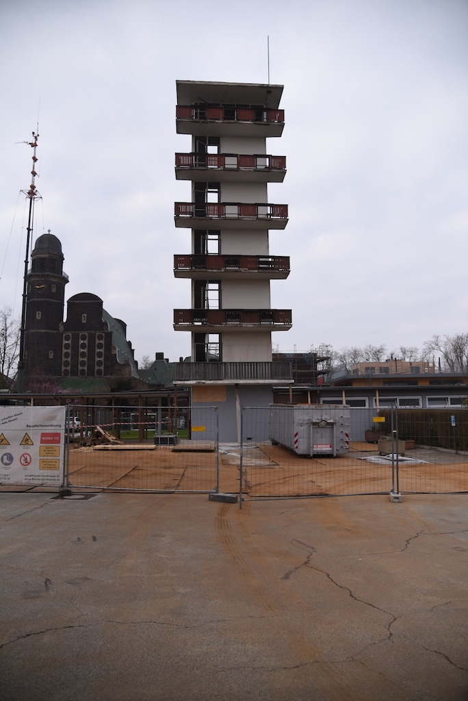 Der Schlauchturm der Wache 2 Foto: LOKALBÜRO Der Schlauchturm der Wache 2 Foto: LOKALBÜRO