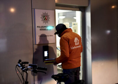 Theo Fitsos der Pizzabote Foto: LOKALBÜRO