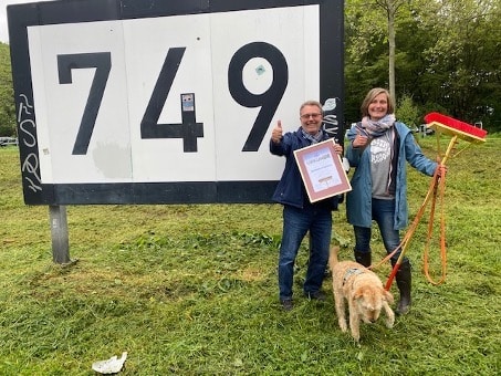 Dr. Klaus Vorgang, Dagmar Hüserich und ihr Hund Ernie Foto: Pro Düsseldorf Dr. Klaus Vorgang, Dagmar Hüserich und ihr Hund Ernie Foto: Pro Düsseldorf