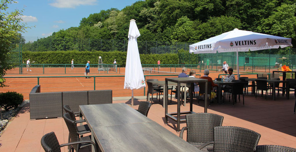 Geldregen für vier Düsseldorfer Vereine