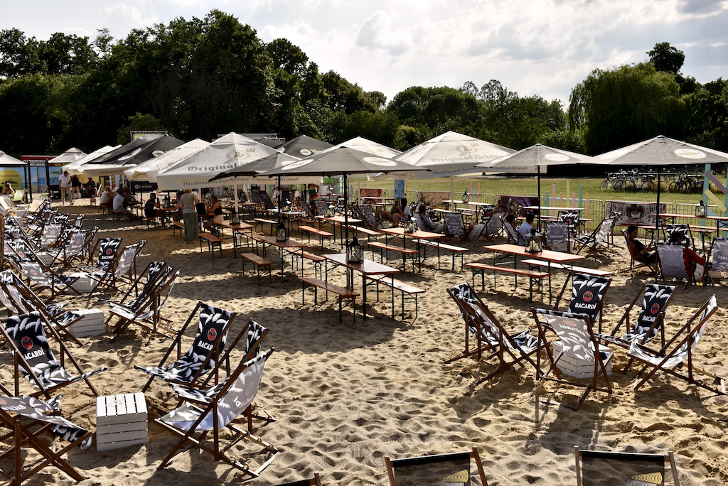 Neuer Beachclub in Düsseldorf