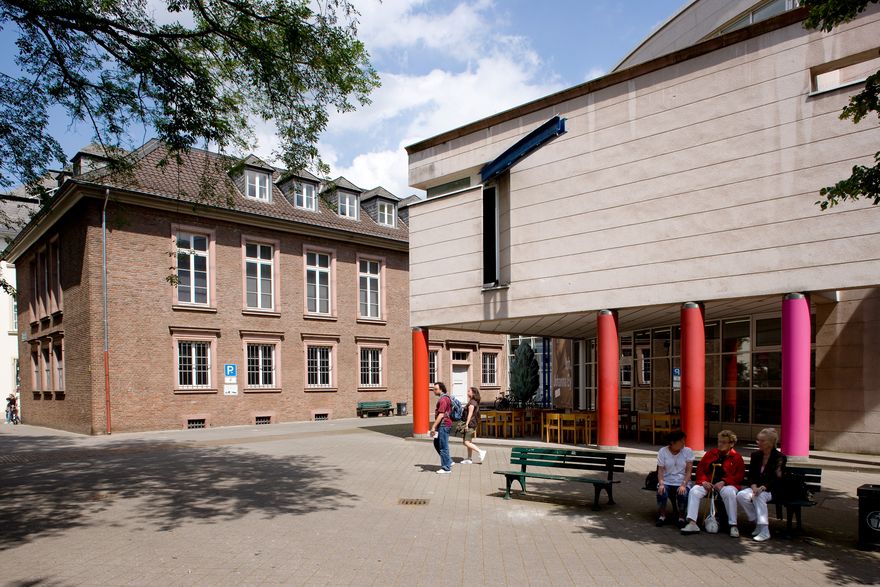 Kindgerechte Führung durch die Welt der Düsseldorfer Malerschule im Stadtmuseum