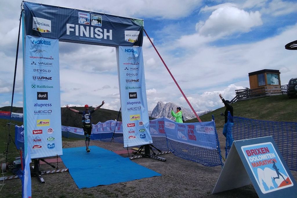 Ein Düsseldorfer läuft den Brixen Dolomiten Marathon und das Lecker Dröppke geht auf Reisen