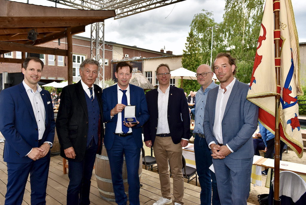 Burkhard Hintzsche von den DüsseldorferJonges ausgezeichnet