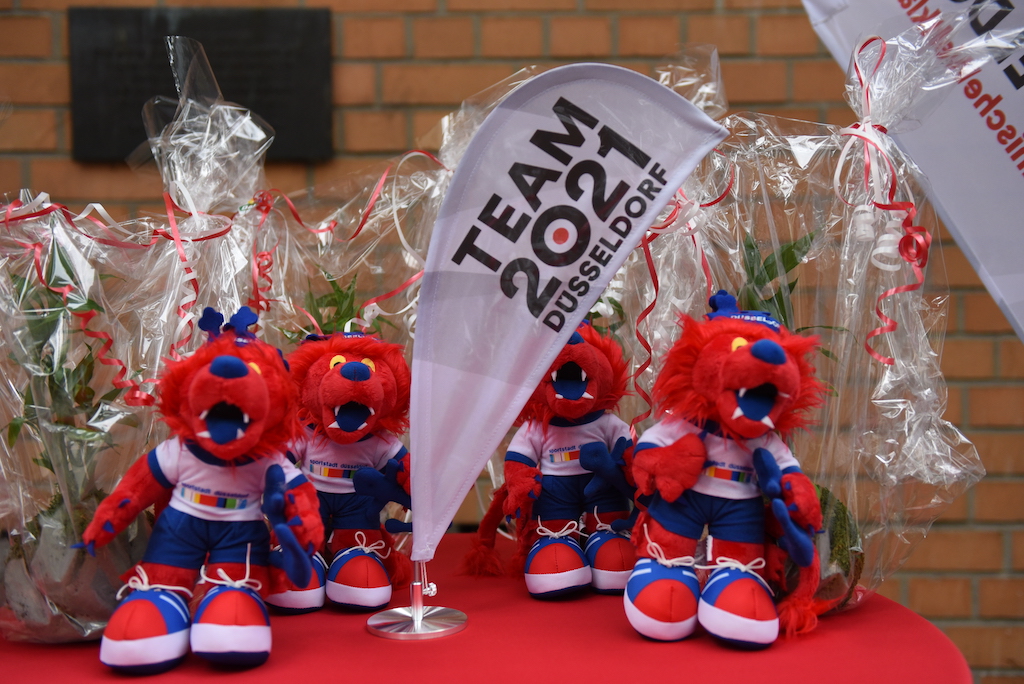 OB Dr. Stephan Keller verabschiedet “TEAM 2021 Düsseldorf” nach Tokio