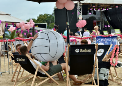 Pink Monday im Beach Club Fot: LOKALBÜRO