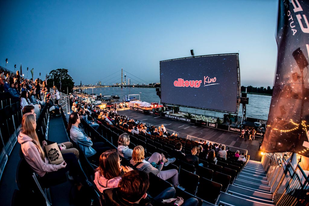 Sommerkino deluxe am Rhein: Großes Open-Air-Kino beginnt Ende Juli