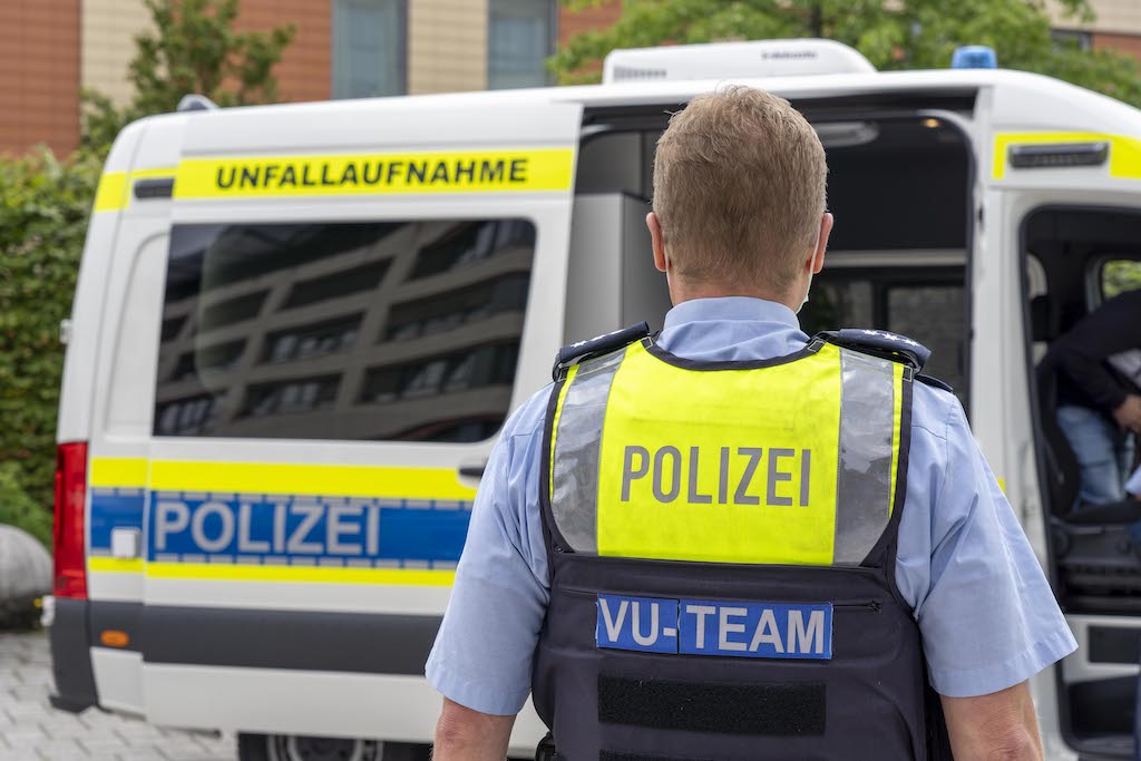 Schwere Verkehrsunfälle erschüttern Düsseldorf – Drei Vorfälle innerhalb weniger Stunden