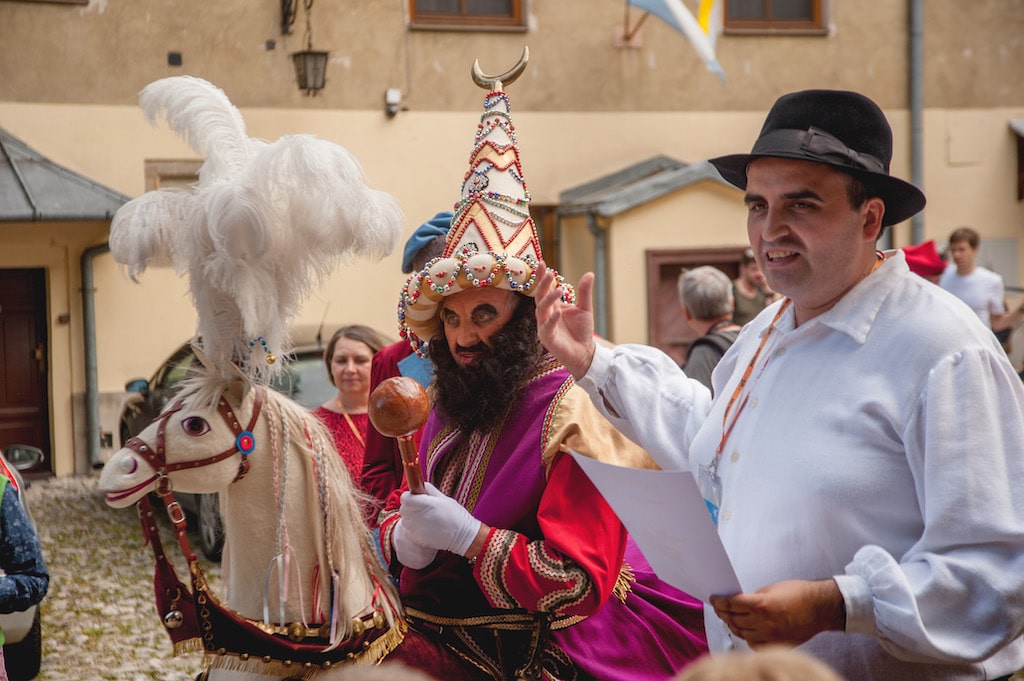 Sonderführung: “Krakauer Krippenkunst – Glanzvolle Weihnachtstradition”