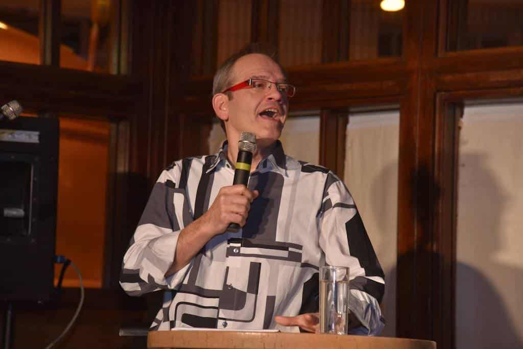 “Reiner Tisch” mit Frank Küster diesmal in der Fichtenstraße