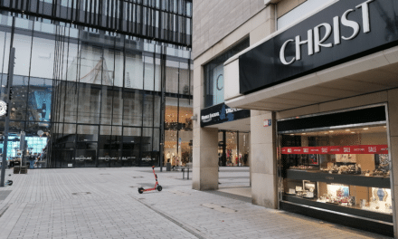 Christ wechselt die Straßenseite und zieht in den KÖ Bogen II&nbsp;ein