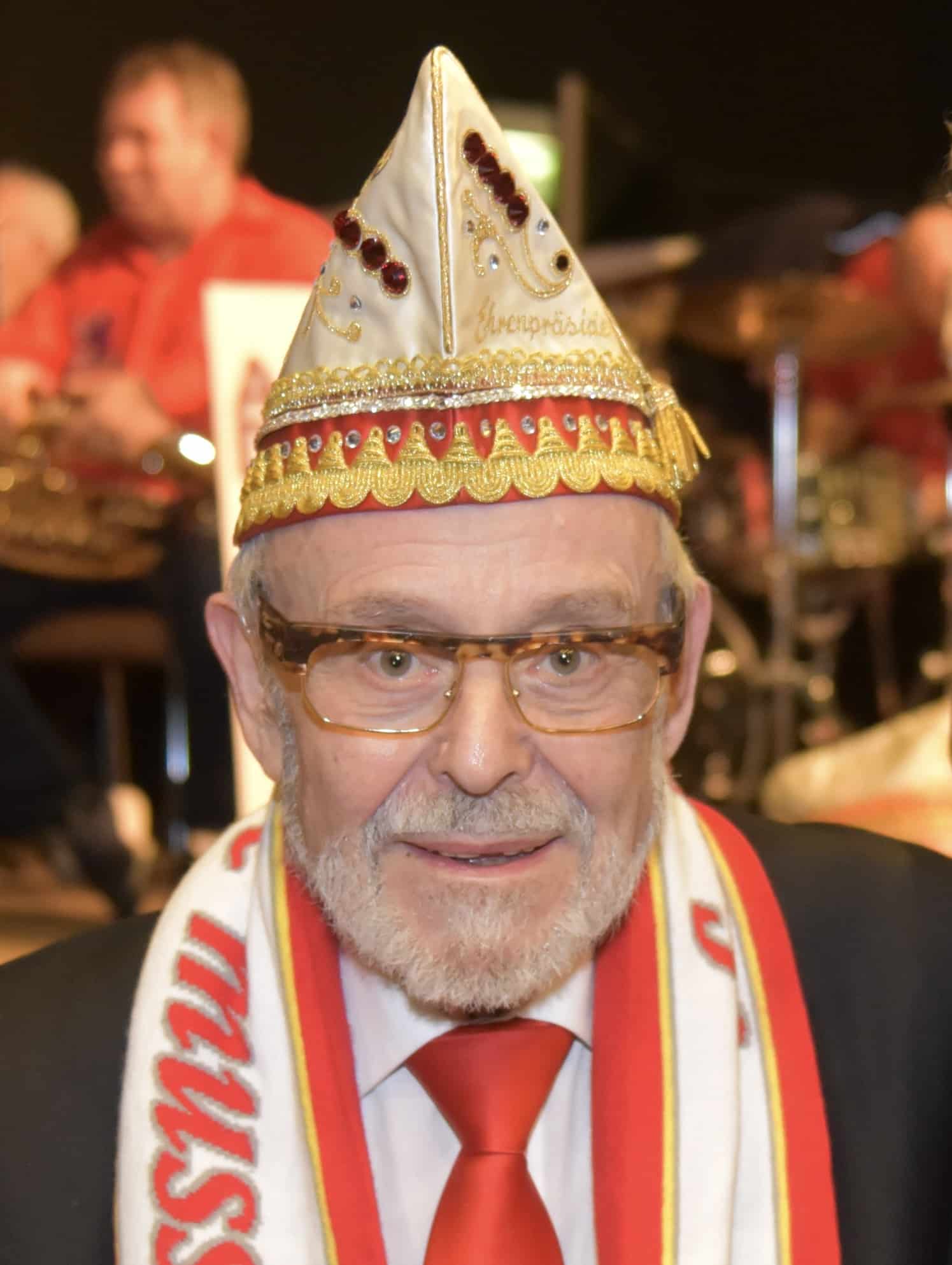 Engelbert Oxenfort ist im Alter von 86 Jahren am Wochenende verstorben.