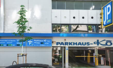 Photovoltaikanlage auf dem Dach des Parkhauses an der&nbsp;Kö