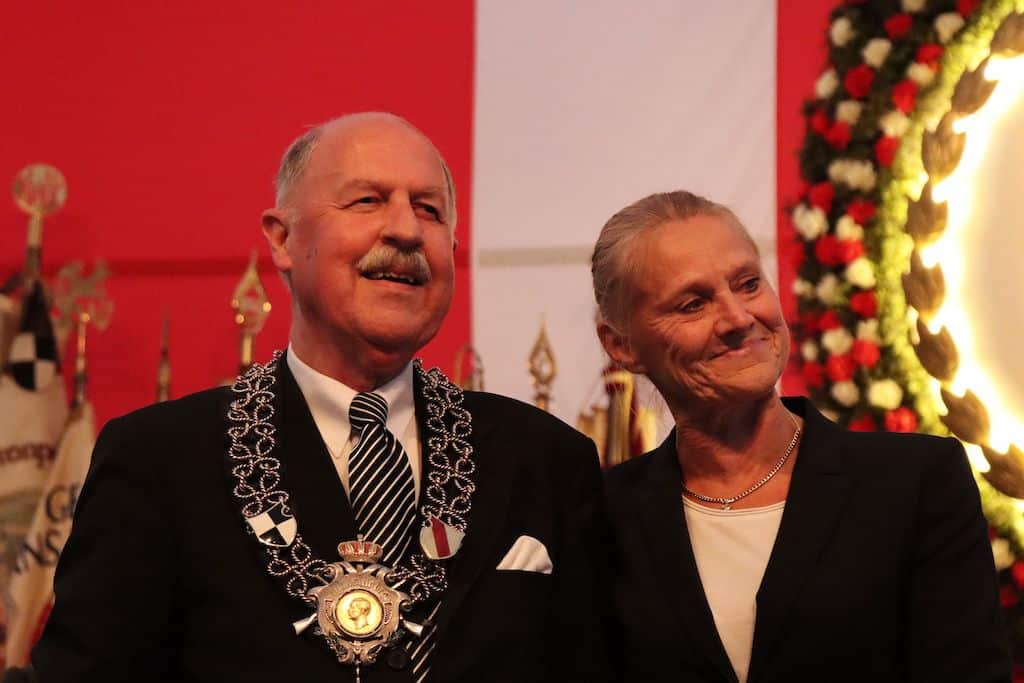 Schützen verabschieden Schützenchef Lothar Inden