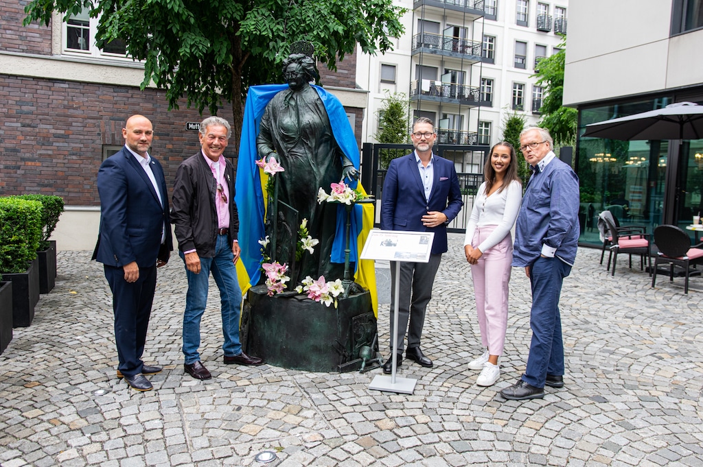 Zum 75. Todestag von  Mutter Ey