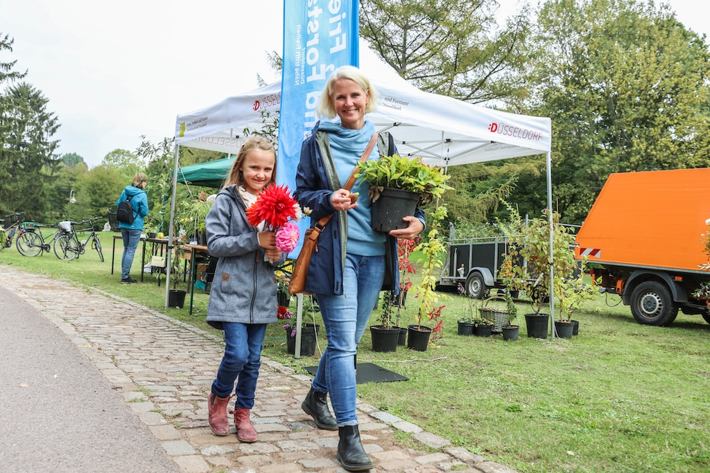 Rund 250 Besucherinnen und Besucher bei der Pflanzentauschbörse im VHS Biogarten
