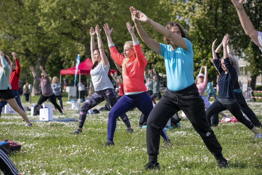 Über 31.000 Teilnehmende bei den Sommer-Kursen von “Sport im Park”