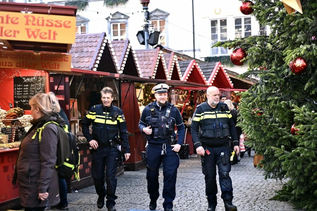 Deutsch-Niederländische Doppelstreifen auf den Weihnachtsmärkten