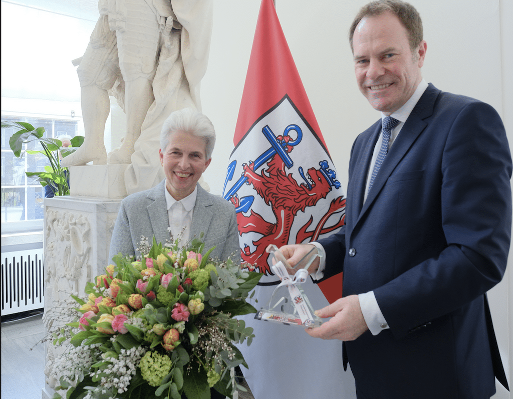 Dr. Marie-Agnes Strack-Zimmermann mit Rathaus-Empfang aus der Düsseldorfer Kommunalpolitik verabschiedet