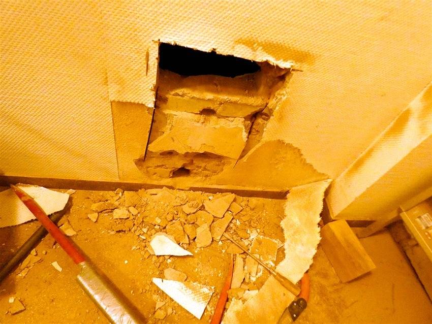 Einbrecher “graben” sich durch Kellerwände