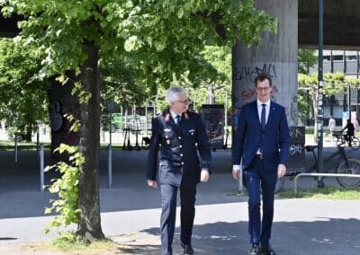 Brigadegeneral Alfred Marstaller und Ministerpräsident Hendrik Wüst Foto: LOKALBÜRO