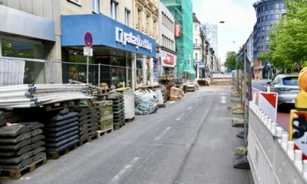 Friedrichstraße: Arbeiten an der Oberfläche beginnen