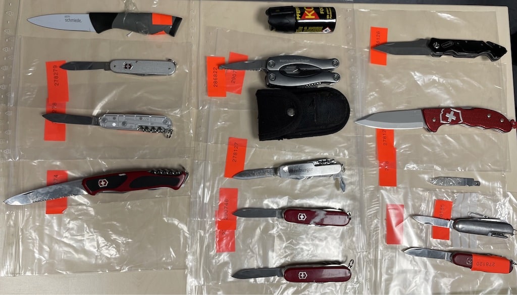 Düsseldorfer Polizei in der Waffenverbotszone, in der Poser- und Tuningszene und im sonstigen Altstadtgeschehen verstärkt im Einsatz