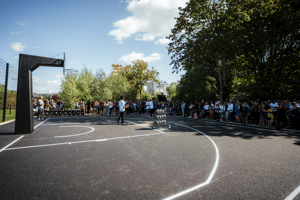 Streetwear Brand eröffnet Basketball Court in Düsseldorf-Flingern