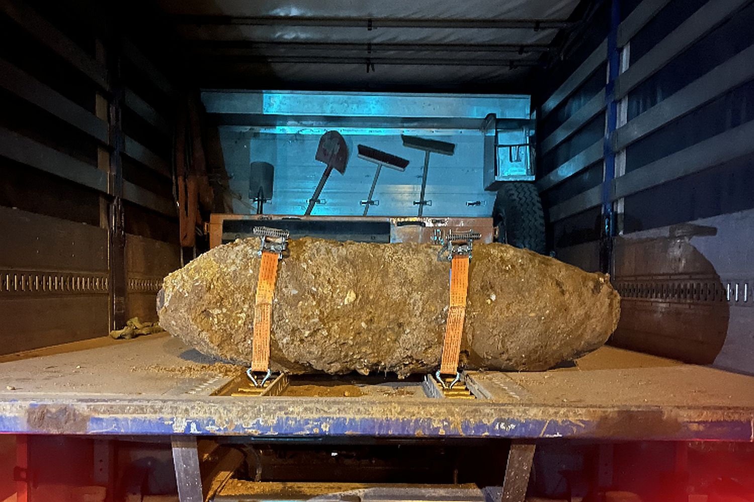 Fliegerbombe am Flughafen Düsseldorf entdeckt – Entschärfung in der Nacht, Flugbetrieb nicht betroffen