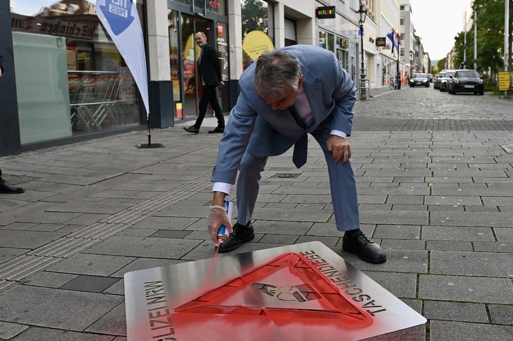 Herbert Reul gibt Startschuss für Schwerpunktaktion gegen Taschendiebstahl