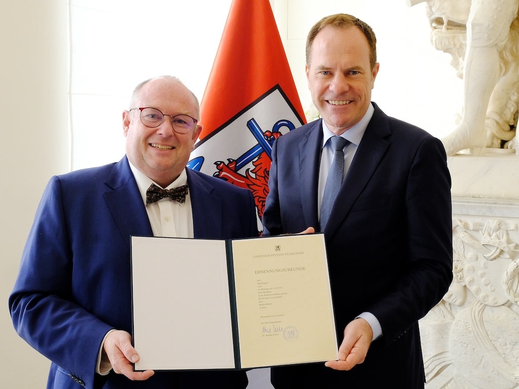 Olaf Wagner als Dezernent für Digitalisierung, Personal und Organisation vereidigt