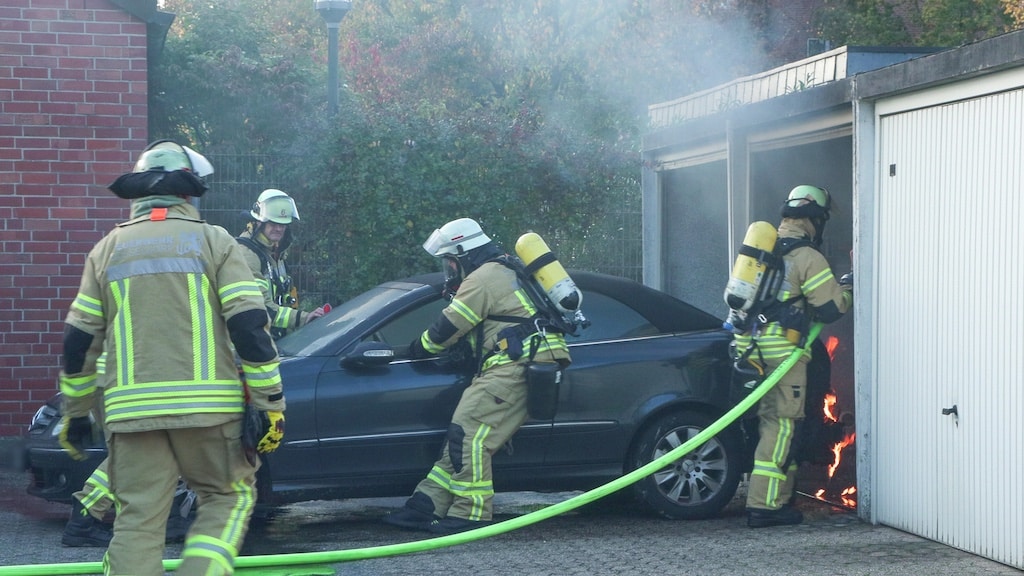 Kfz-Brand in der Tiefgarage des Kö-Bogen 1 – Keine Verletzten