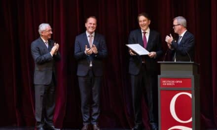 Prof. Dr. Dieter H. Vogel wird Ehrenmitglied der Deutschen Oper am&nbsp;Rhein