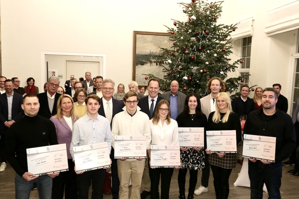 Rennsport-Kanutin Chelsea Roussiekan und Para-Schwimmer Philip Hebmüller sind Düsseldorfs Juniorsportler des Jahres 2023