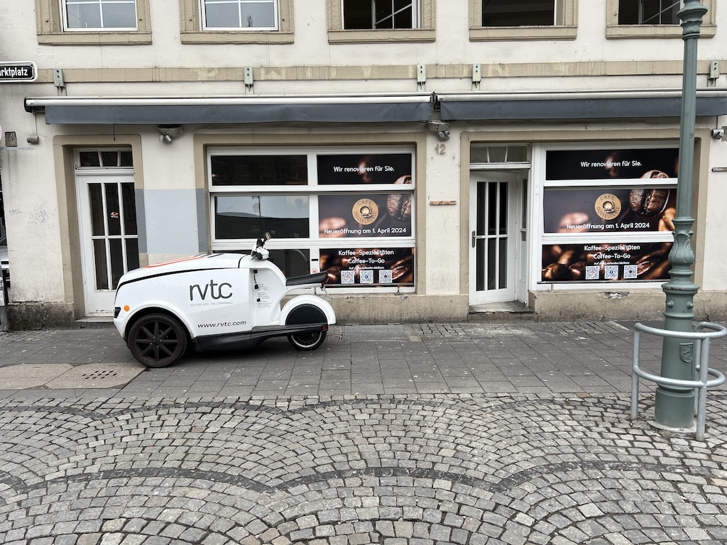 “Café Düsselperle übernimmt Marktplatz — Miete steigt auf 9500 Euro”